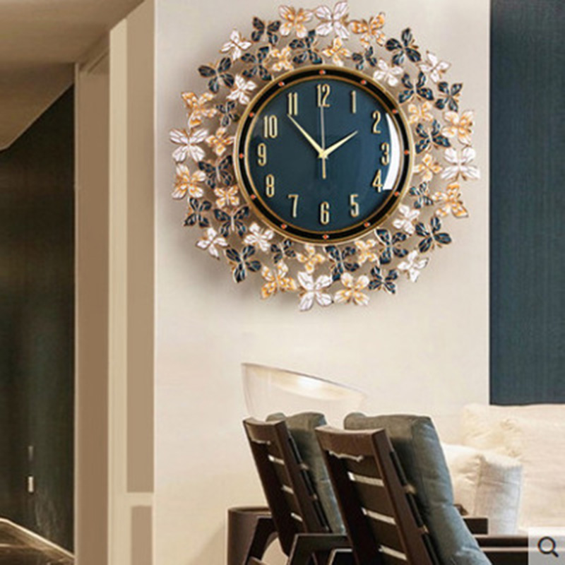 Luxury Lifestyle Homes - นาฬิกาแขวนผนังรูปผีเสื้อเคลือบเงา นาฬิกาแขวนผนังห้องนั่งเล่น สไตล์แฟชั่นบ้าน หรูหราเบาๆ สร้างสรรค์ ศิลปะตกแต่งผนัง