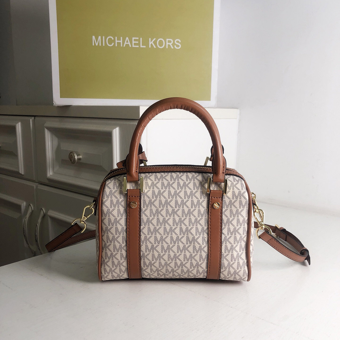 ใหม่ไมเคิล คอร์กระเป๋าถือดีไซน - Luxury Lifestyle Store บทวิจารณ์และราคา