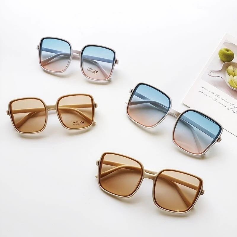 แว่นกันแดดทรงสี่เหลี่ยมขนาดใหญ - Luxury Lifestyle Store บทวิจารณ์และราคา