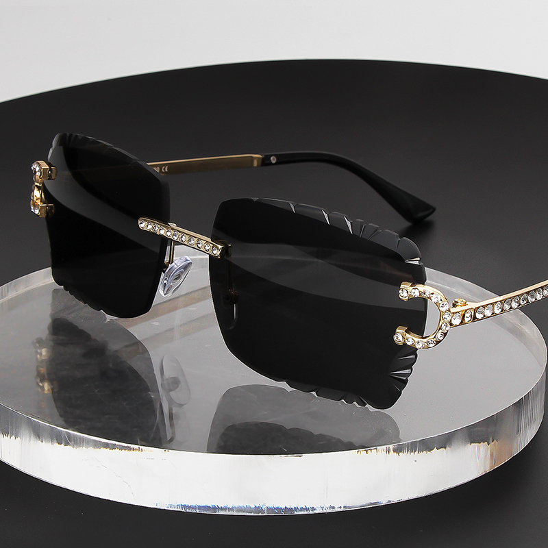 แฟชั่นแว่นกันแดดทรงสี่เหลี่ยมไ - Luxury Lifestyle Store บทวิจารณ์และราคา